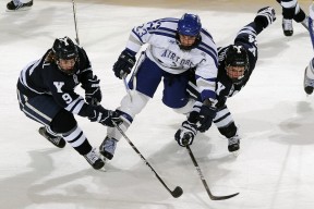 开云体育官方网站-奥运周期关键战之夜，英格拉姆完成里程碑，当个人荣耀照亮国家征途