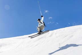 开云官网-欧冠淘汰赛之夜，当伊布用压制级发挥，为足球写下孤独的注脚