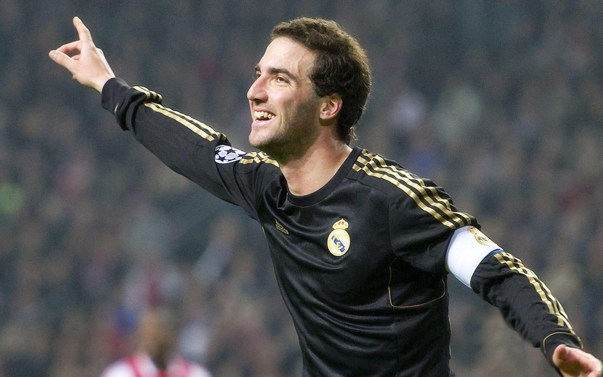 罗德里戈末节接管比赛，当葡萄牙的黎明在突尼斯沙漠升起