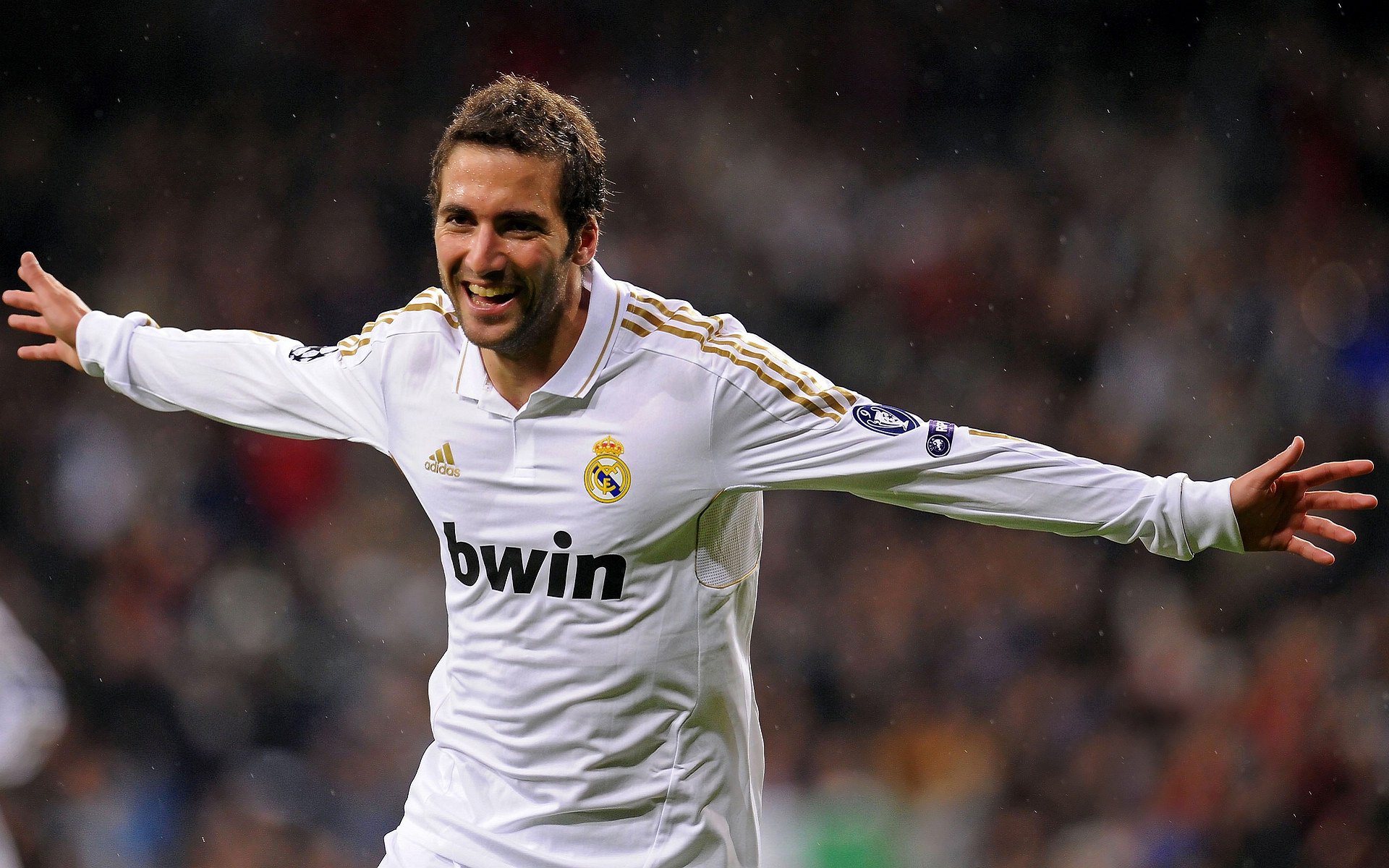 世界杯焦点战与篮球传奇，体育精神的南北交响